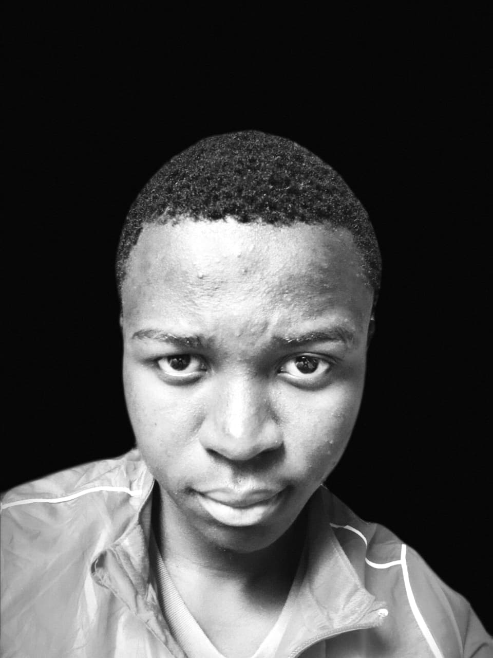 Daniel Mucamba, fundador e densevolvedor na LookieStore